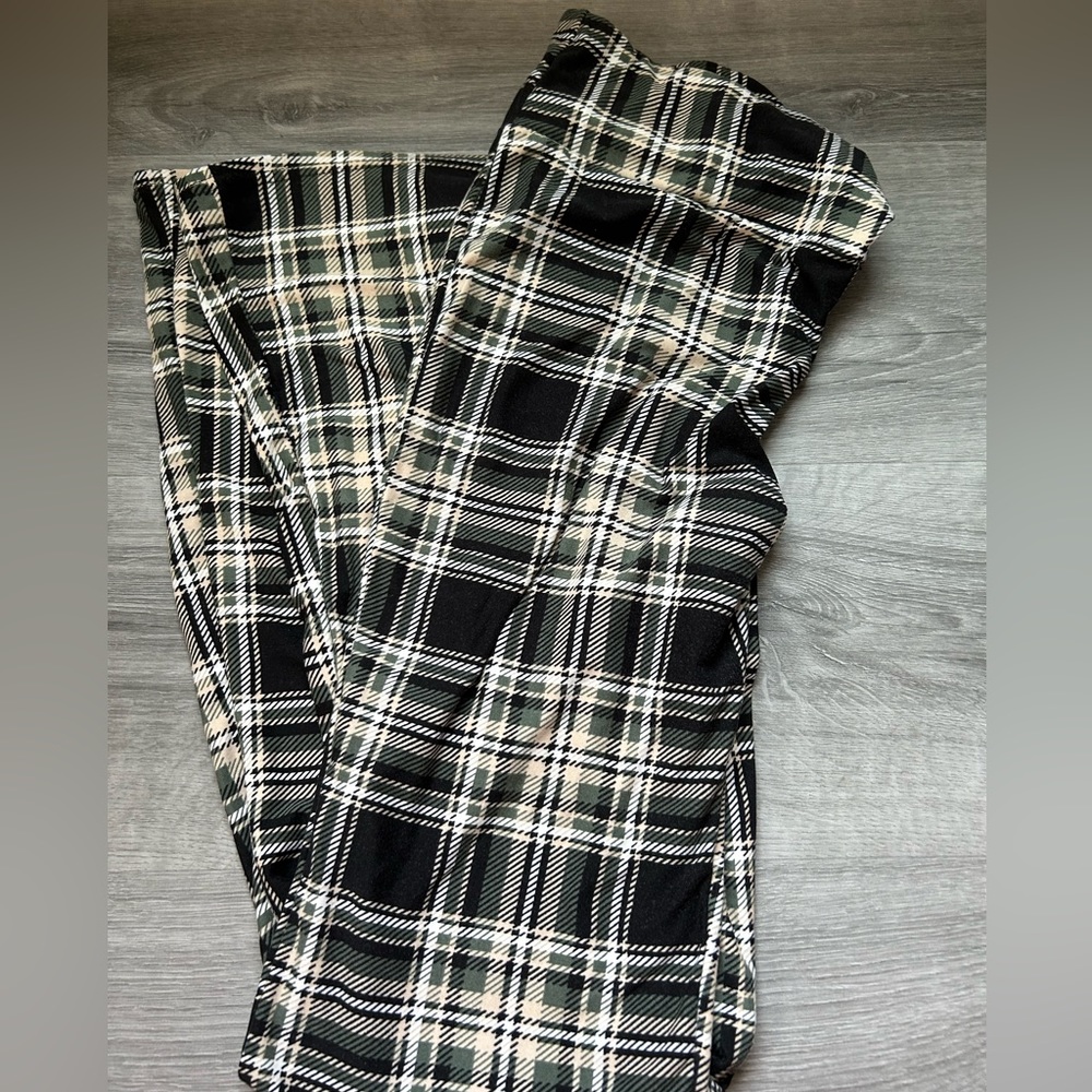 Plaid pants!